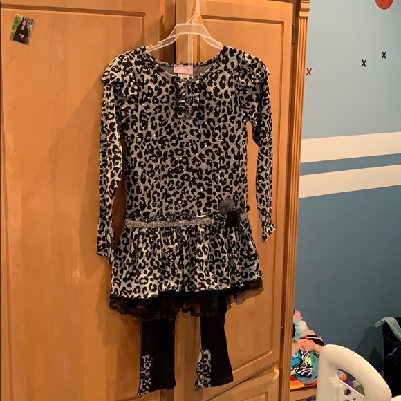 Girls leopard print pants set size 7 - Picture 1 of 4
